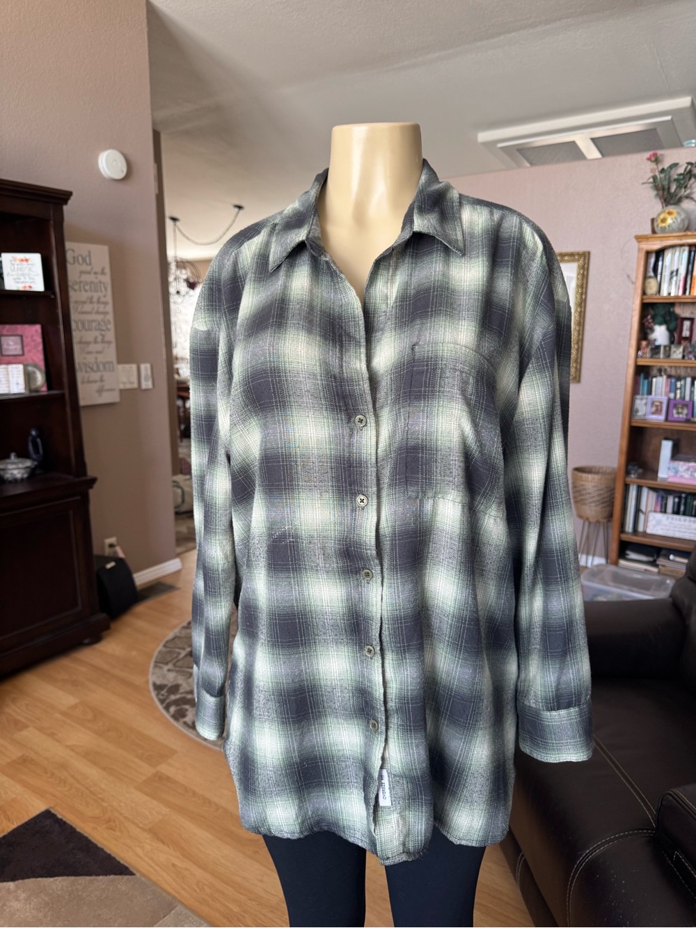 Lola River plaid gray, tan & white button down shirt-size L